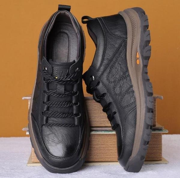 Caden Leather Trail Shoe