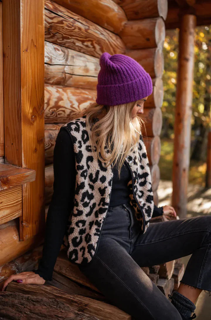 Astrid™ | The Leopard Knitted Vest