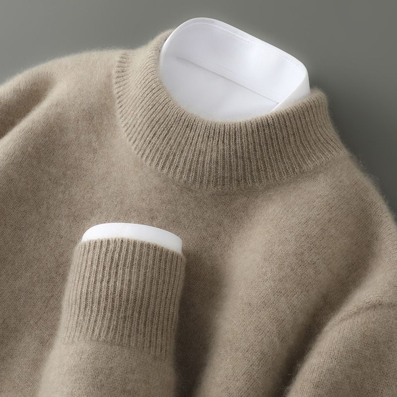 Elegant cashmere sweater